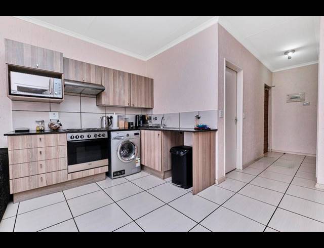 2 BEDROOM APARTMENT FOR SALE IN PAULSHOF